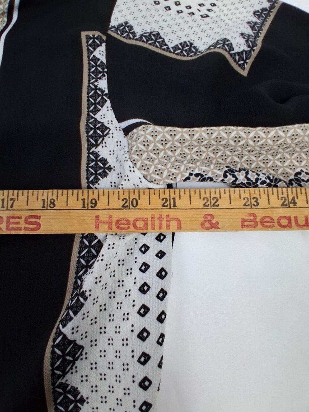 Sweet Rain Boho Kimono Cardigan W/ Long Fringe Trim Geometric Print Womens Size - Picture 11 of 11